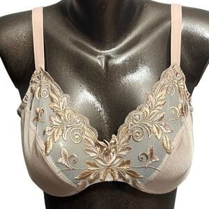 ✨Soma Intimates Full Coverage Unpadded Beige Lined Embroidered Seamed Sz42D Bra✨